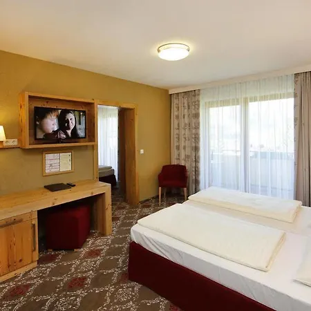 Tauernblick Готель Шладмінг