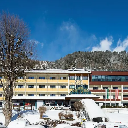 Tauernblick Готель Шладмінг